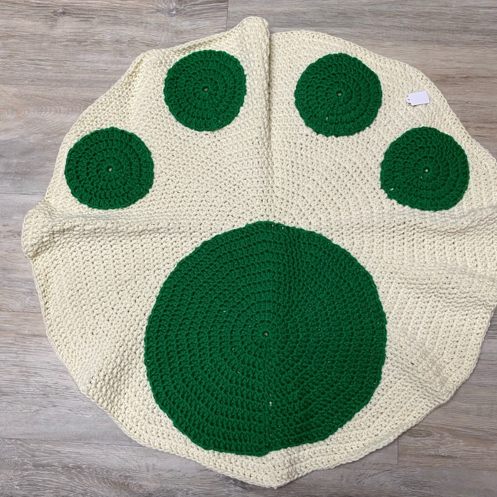 Handmade 28” Green and Cream Crochet Paw Print Rug